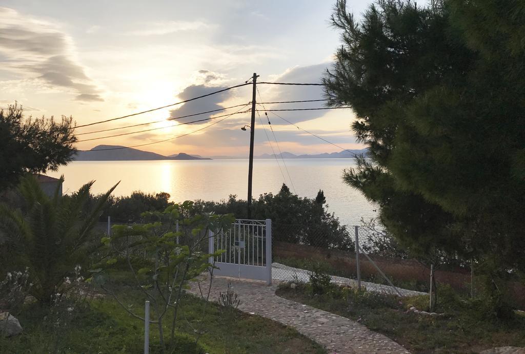 Vlichos Studio Apartment Hydra  Buitenkant foto