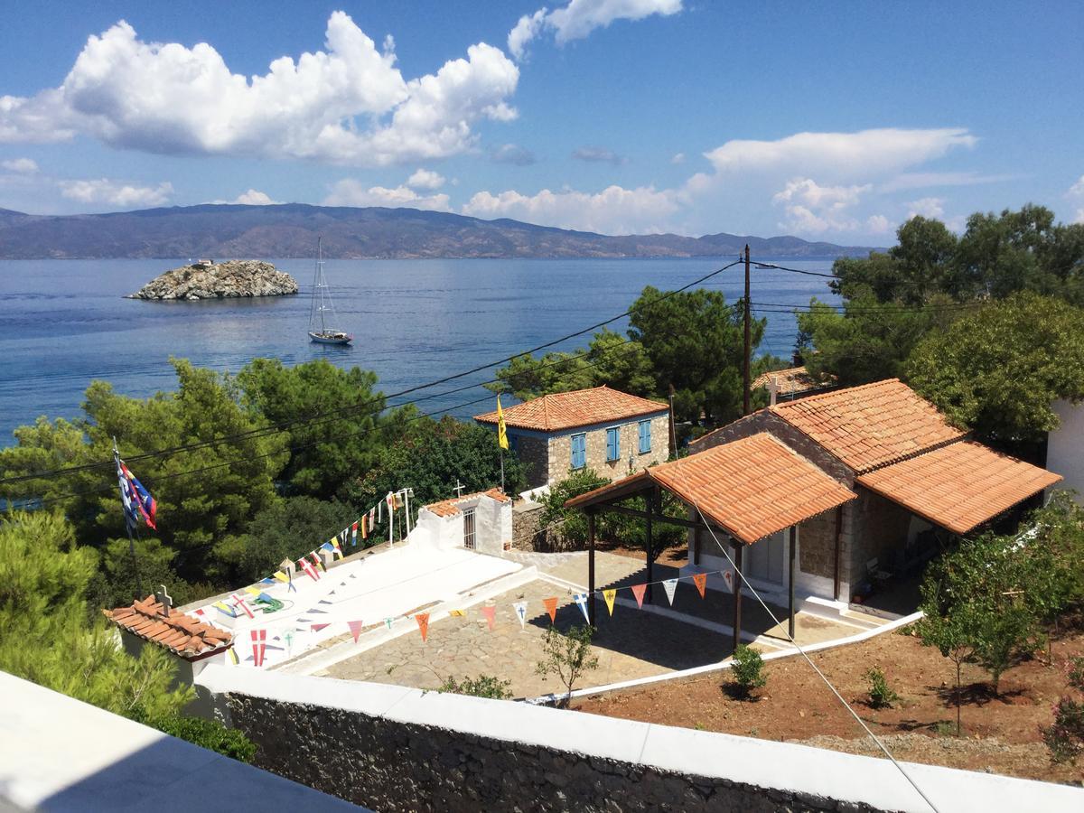 Vlichos Studio Apartment Hydra  Buitenkant foto